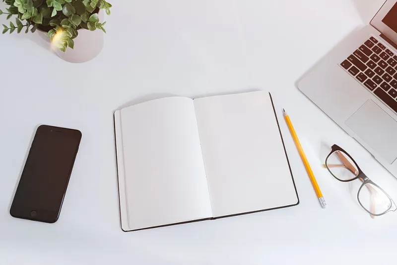 Unplug to Connect: How Leaving Your Phone Behind Transforms Companionship Into Something Truly Extraordinary